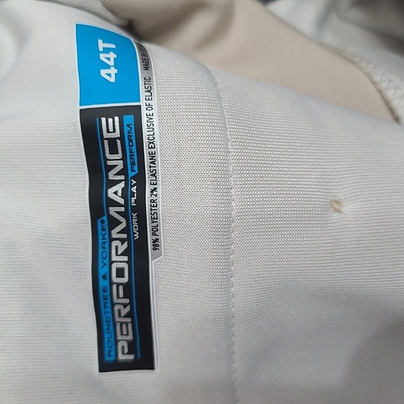 NWT Roundtree & Yorke Mens Shorts Tan Flat Front Pockets Sz 44 Tall - Picture 8 of 8